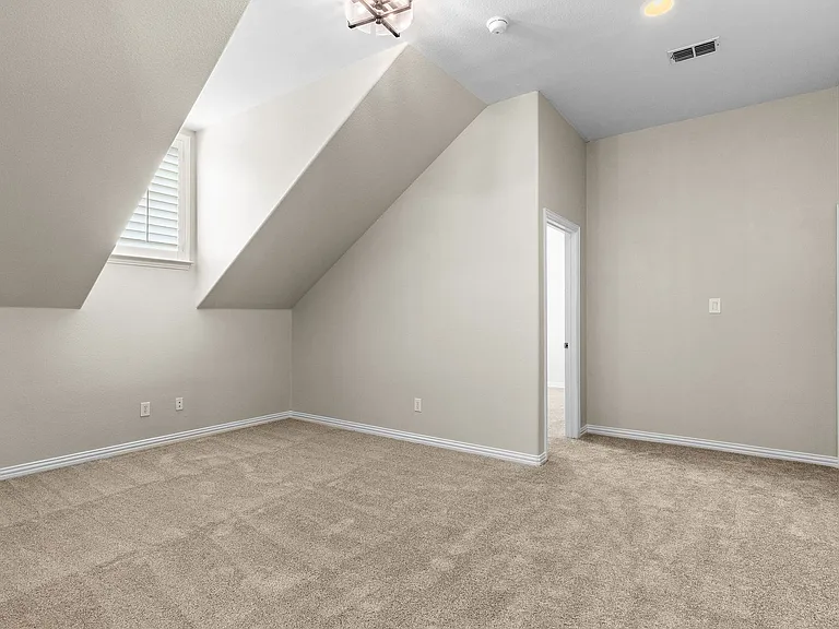 4542 Carraway Dr — Photo 37