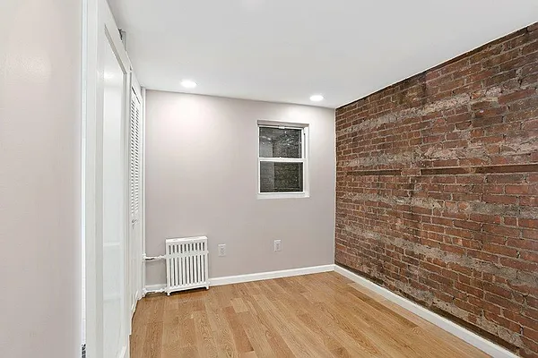 Rented by Marc Blum, Licensed Real Estate Broker | media 11