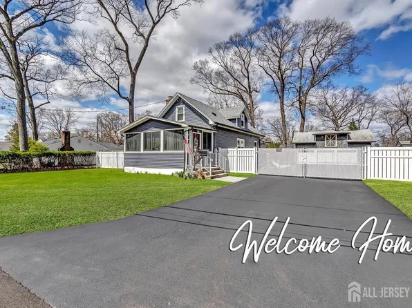 1276 S 11th St, South Plainfield, NJ 07080