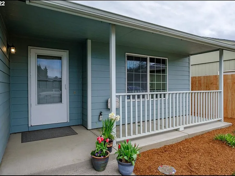 5188 Perry St NE — Photo 2