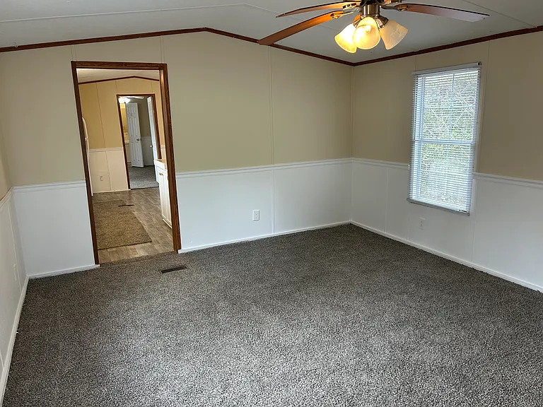 753 James St #23 — Photo 10