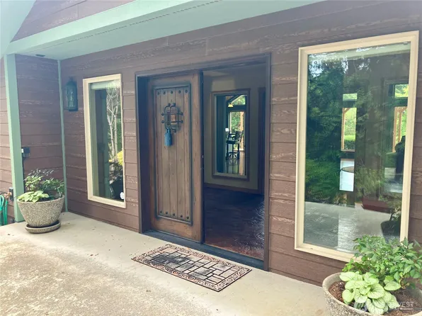 123 Knight Glen Court, Sequim, WA 98382
