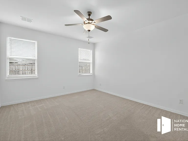 1337 Almond Rd — Photo 6