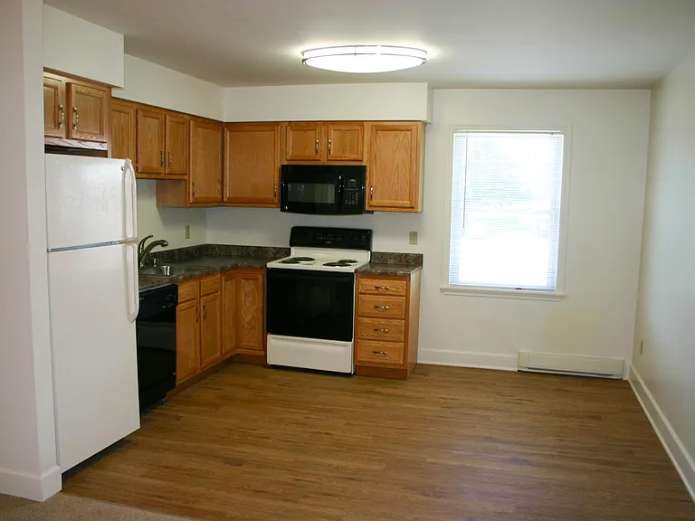 3 B 25th St — Photo 13