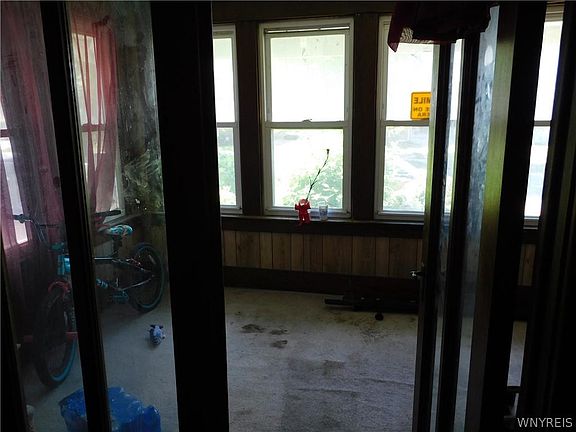 3rd image of 178 Lisbon Ave
