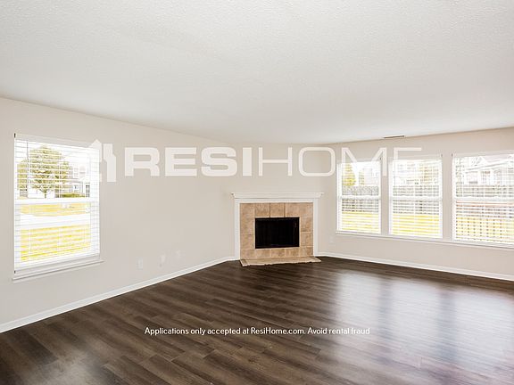 5th image of 5627 N Attleburg Dr