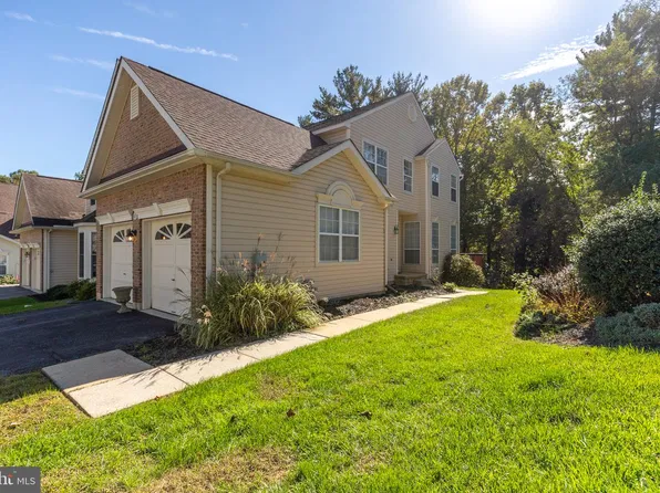 613 Pepperbush Ct, Wilmington, DE 19808
