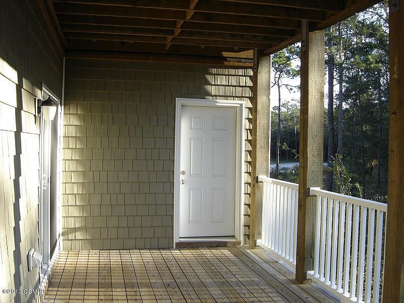 2nd image of 300 Lighthouse Ln APT B3