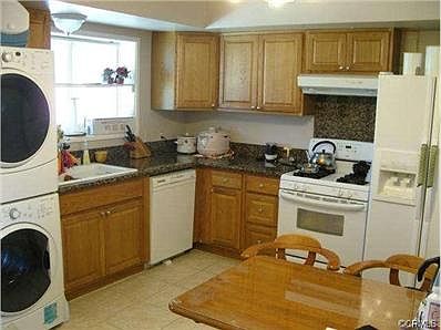 3rd image of 1601 Greencastle Ave APT C