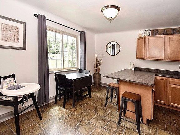5th image of 6132 Glade Ave