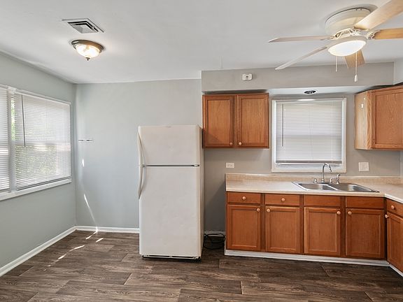 4th image of 444 W Hickory St #2A