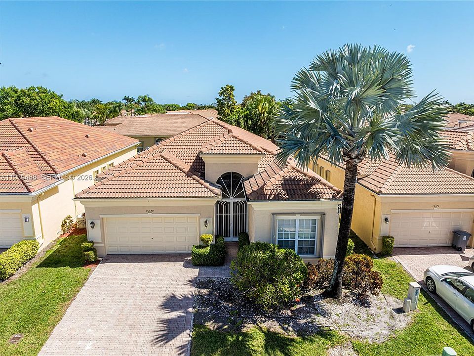 1st image of 15379 Fiorenza Cir