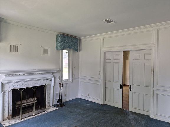 5th image of 304 N Central Ave