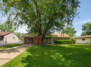 1426 77th St, Darien, IL 60561