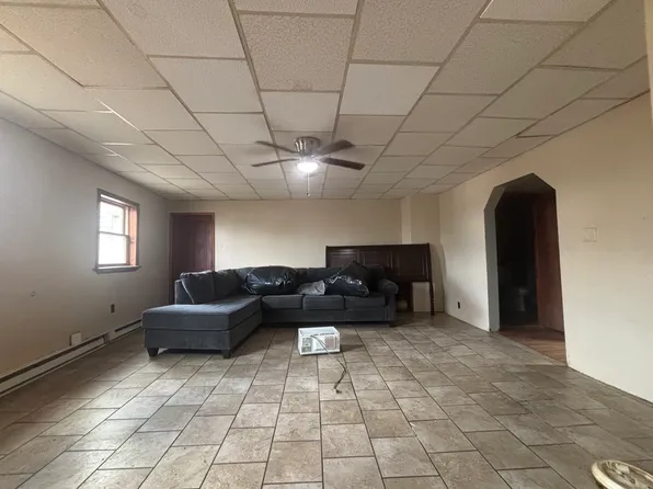 381 Main Rd, Wilkes Barre, PA 18706