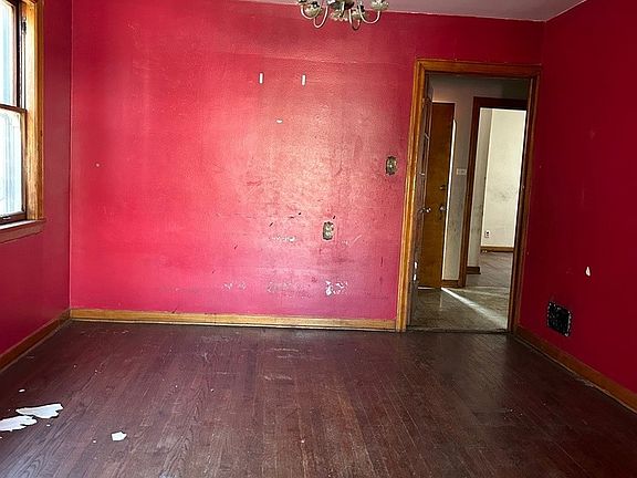 4th image of 1430 S Central Ave