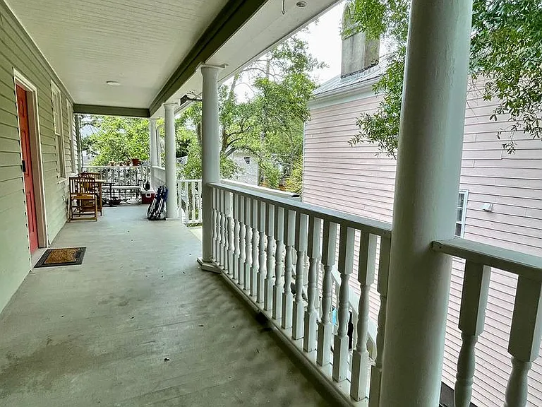 22 Cooper St #B — Photo 4