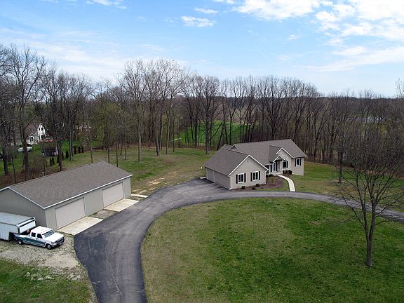 2nd image of 5252 Bella Dr