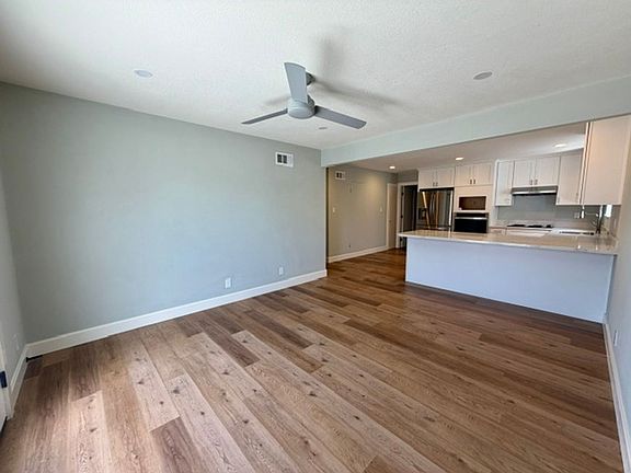 5th image of 23743 Clayton St