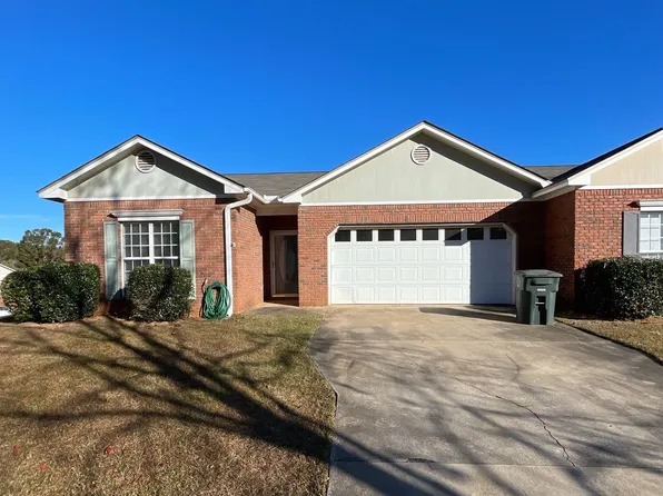 103 Woodmere Dr, Enterprise, AL 36330