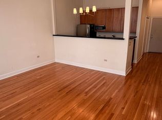 330 Julia St APT 225, New Orleans, LA 70130