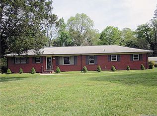 3017 Sunset Rd, Charlotte, NC 28216