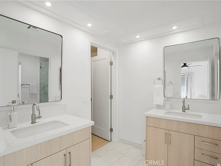68135 Tachevah Dr — Photo 17