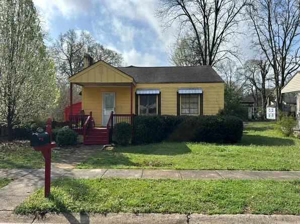 609 39th Pl, Fairfield, AL 35064