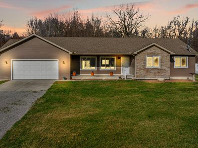21144 Huron River Dr, New Boston, MI, 48164