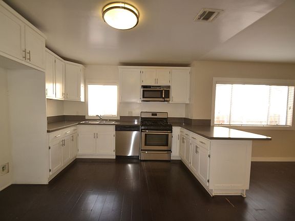5th image of 1421 W 91st Pl