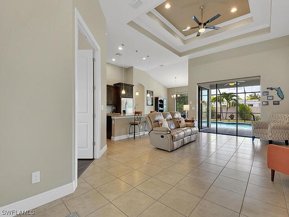 5th image of 1127 SW 43rd St