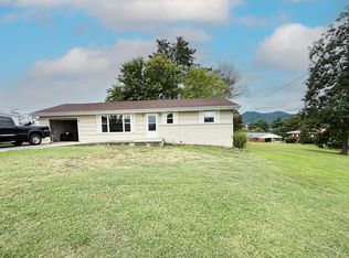 245 Shawnee Rd, Newport, TN 37821