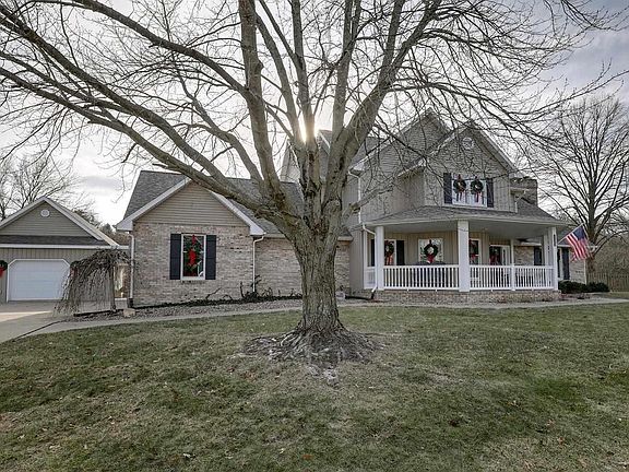 3rd image of 5430 Glencrie Dr