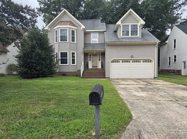 553 Broad Bend Cir, Chesapeake, VA 23320