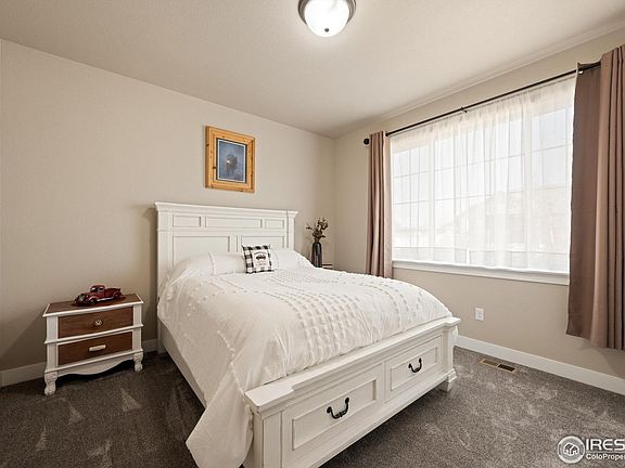 3rd image of 1547 Lake Vista Way