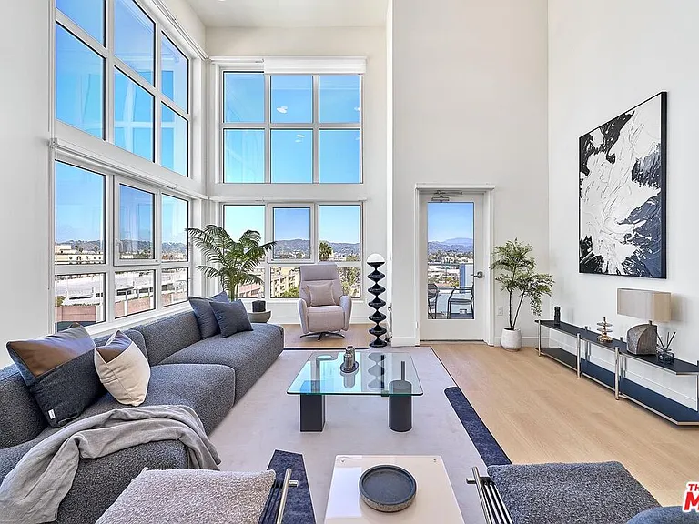 510 S Oxford Ave #310 — Photo 4