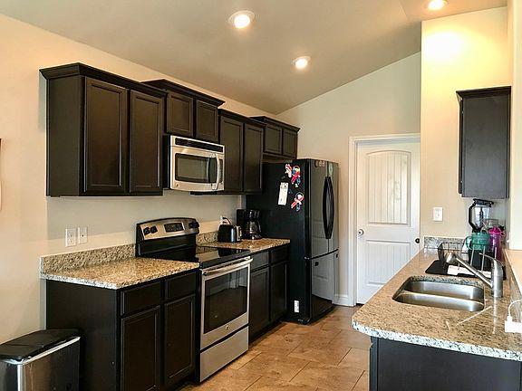 5th image of 613 E 99th Ct