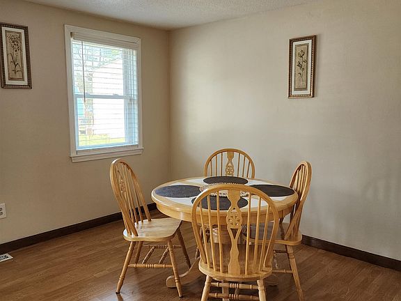 5th image of 16 Killian Drive