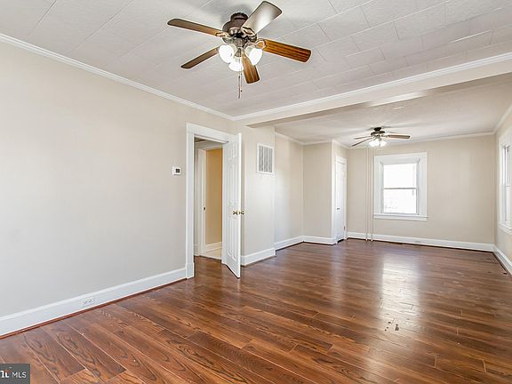 5th image of 67 Burke Ave