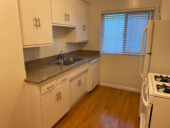 5th image of 751 S Curson Ave APT 2