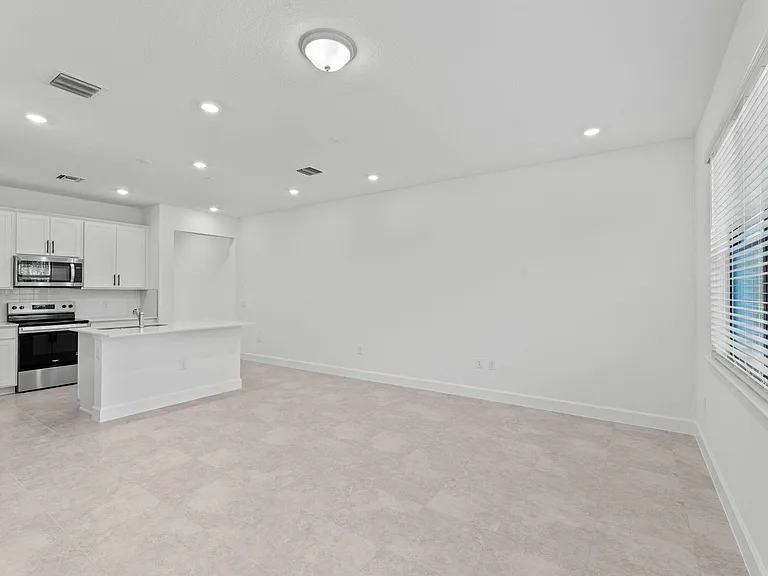 4291 Lantana Rd — Photo 10