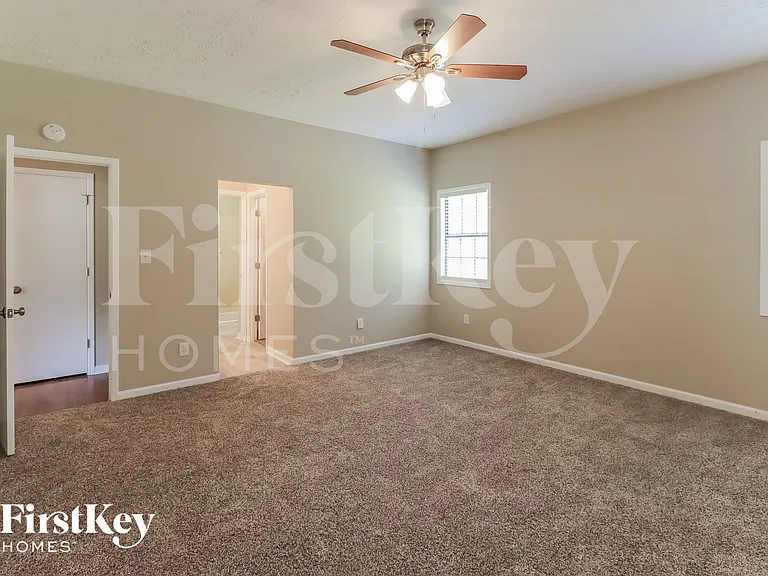 11507 Matthews Trl — Photo 8