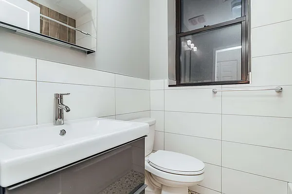 Rented by Nooklyn NYC LLC | media 41