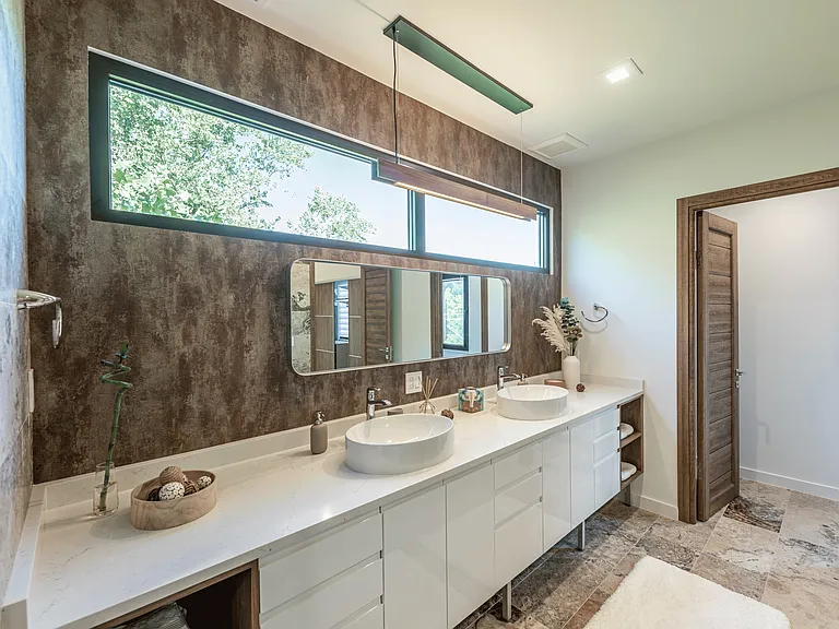 2806 Geronimo Trl — Photo 22