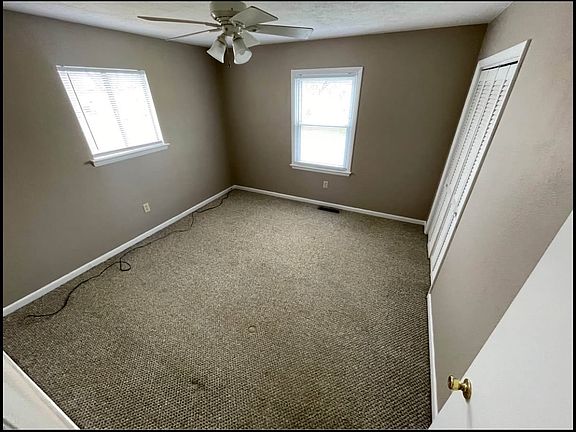 4th image of 2200 Bainbridge Dr