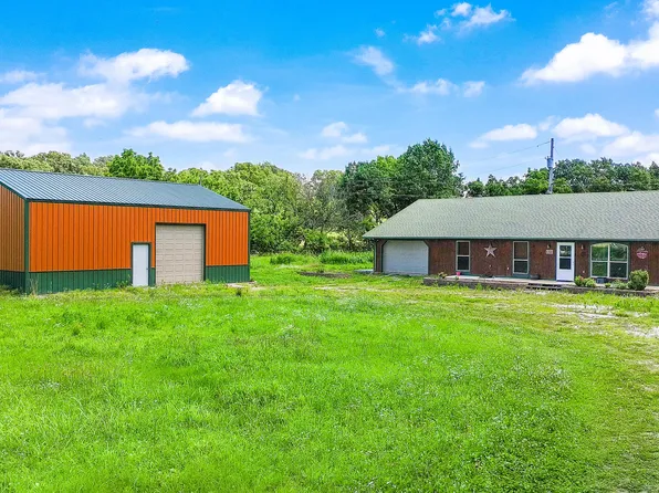 21587 State Route 43, Seneca, MO 64865