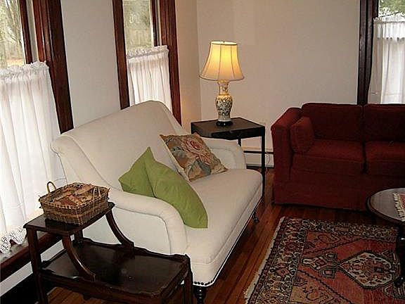 5th image of 28 Pettee St