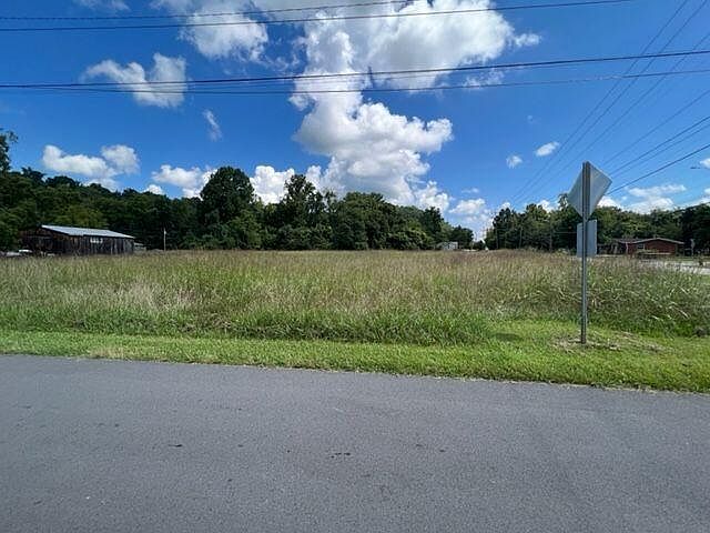 2nd image of Meadowbrook St