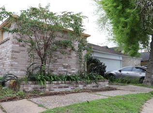 9007 Belle Glen Dr, Houston, TX 77099