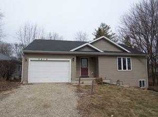 8418 Memory Trl, Wonder Lake, IL 60097